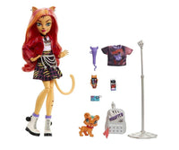 Monster High Cat Toralei Stripe Collectible Doll with Pet and Accessories, Sweet Fangs, 2022 Mattel