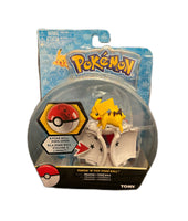 Pokémon on Throw ‘N’ Pop Poke Ball With Pikachu Figure 2016 TOMY Poké Ball Pops Open! 
atoystoreonelmstreet.com